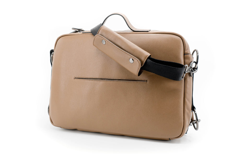 The Meridian Leather Messenger Bag – WP Standard